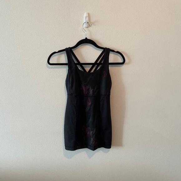 Lululemon Energy Tank
Midnight Iris Multi / Black size 4. Excellent condition. - Picture 7 of 14